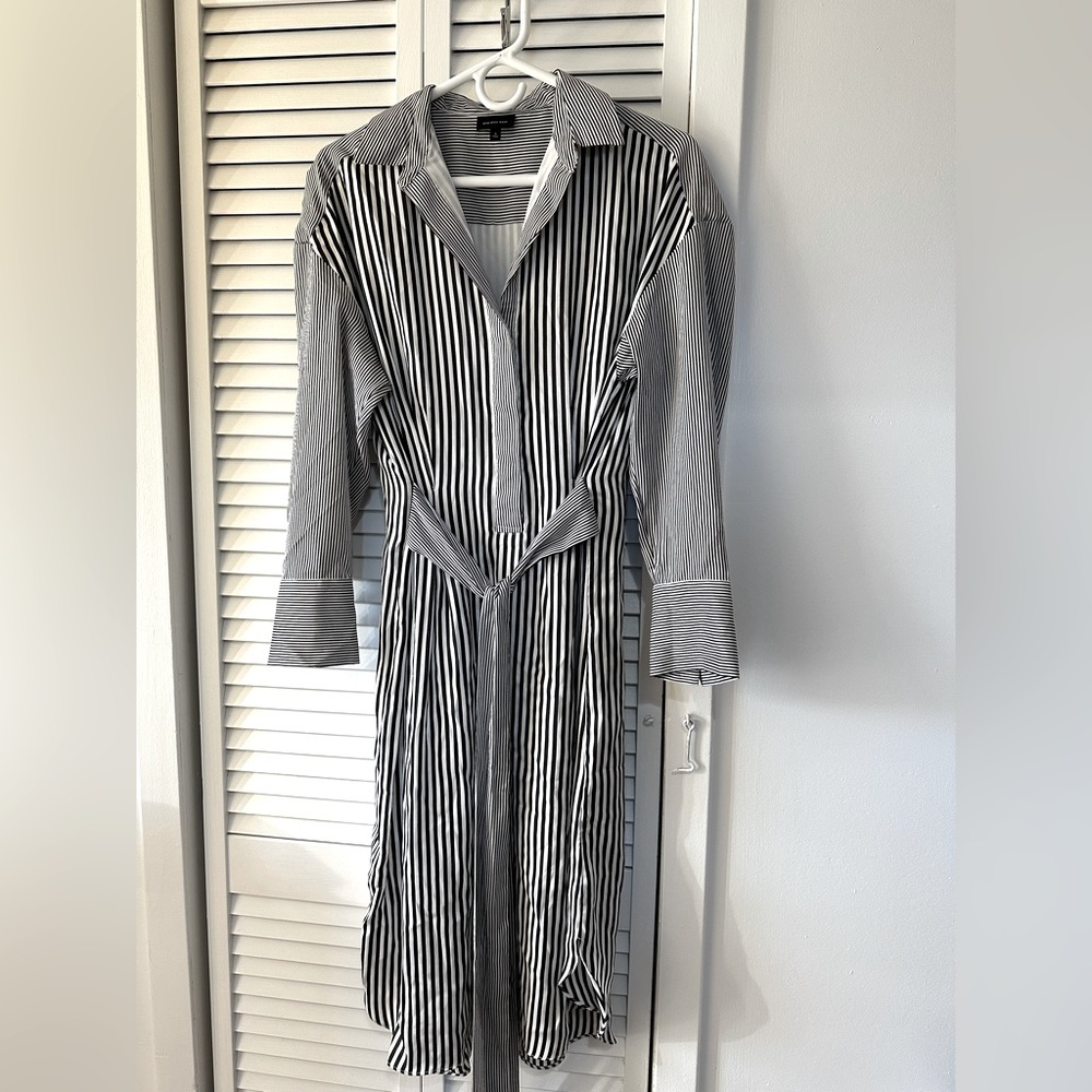 Black and white striped long sleeved shirt dress WhoWhatWear - size S with belt